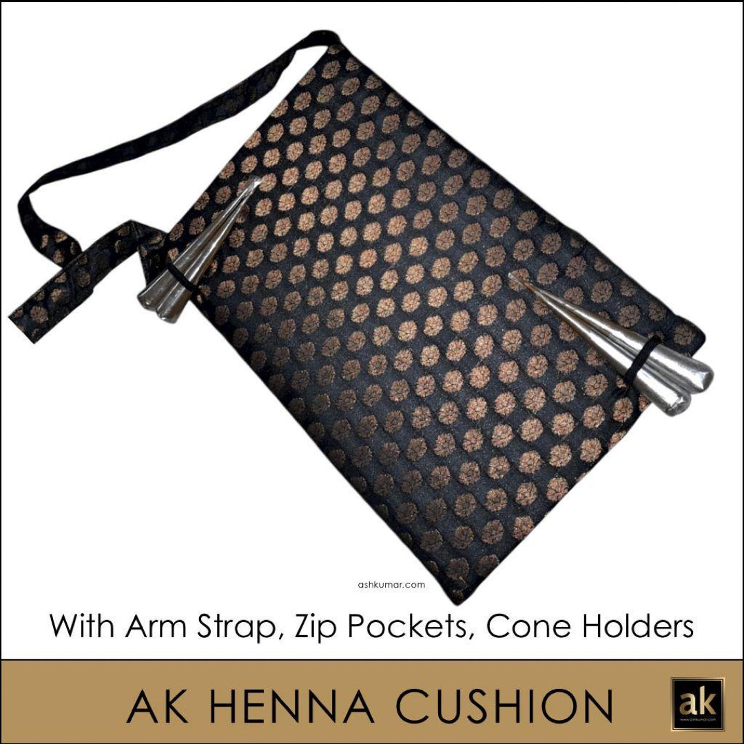 AK HENNA ARTIST CUSHION - BLACK & GOLD PLUS 2 HENNA CONES FREE